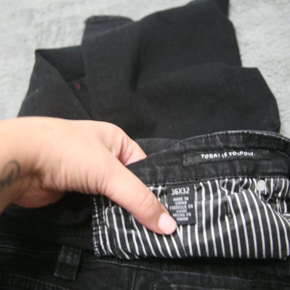 Kenneth Cole Men's Slim Fit Jeans, Size 36x32, Black Denim - Picture 4 of 4